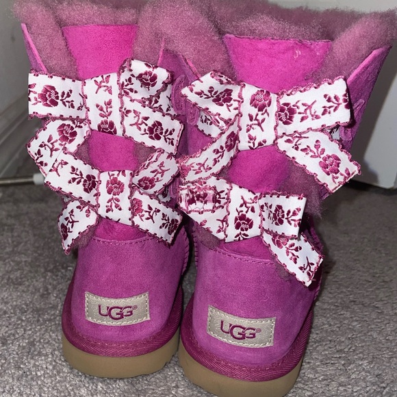 Pink Ugg Bailey Bow - Picture 2 of 3